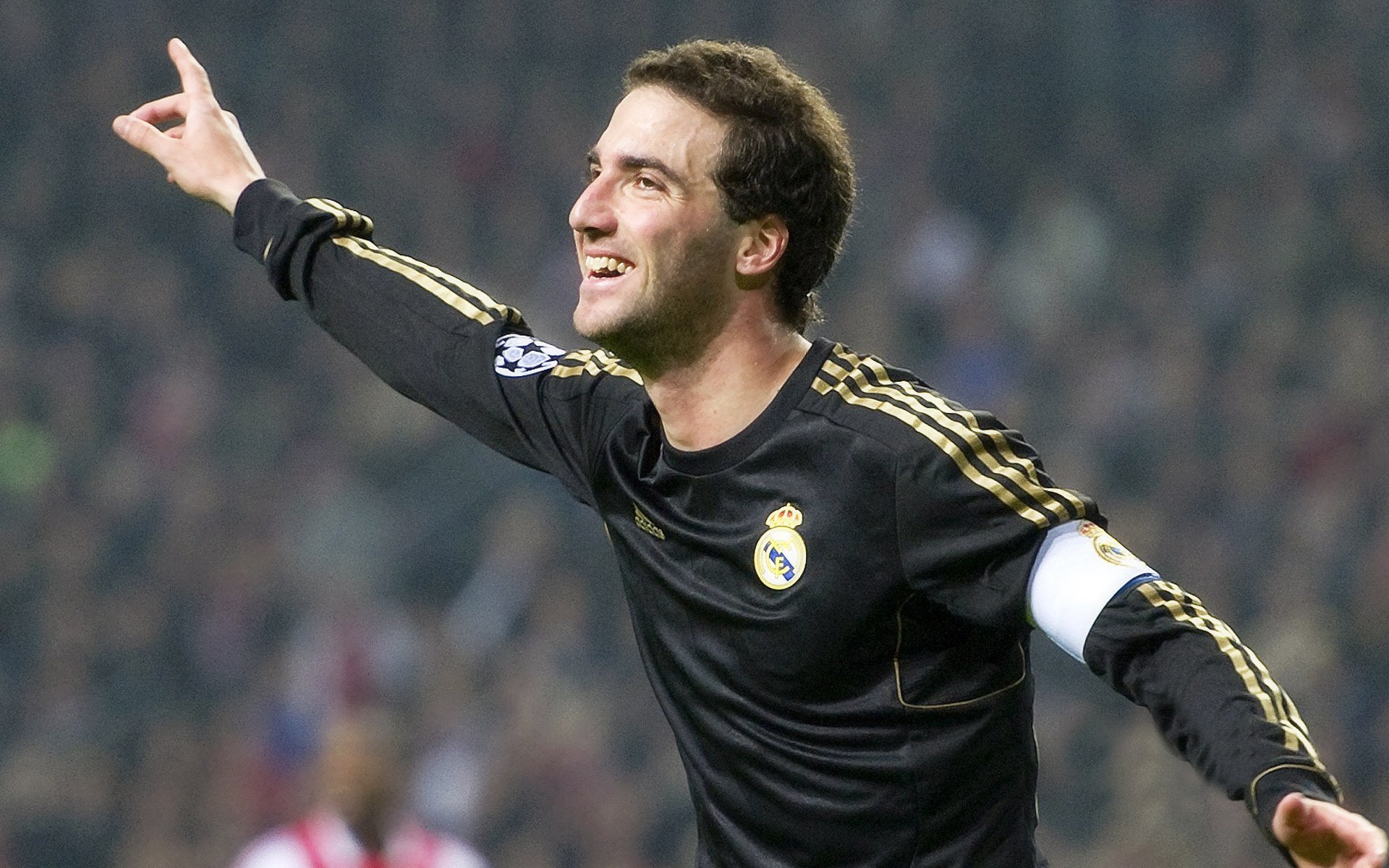 欧冠淘汰赛之夜,阿尔瓦雷斯发挥堪称完美